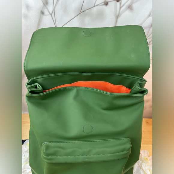 Hunter Olive Green Flap Backpack - Picture 6 of 14
